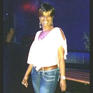 Meet your Posher, Renee